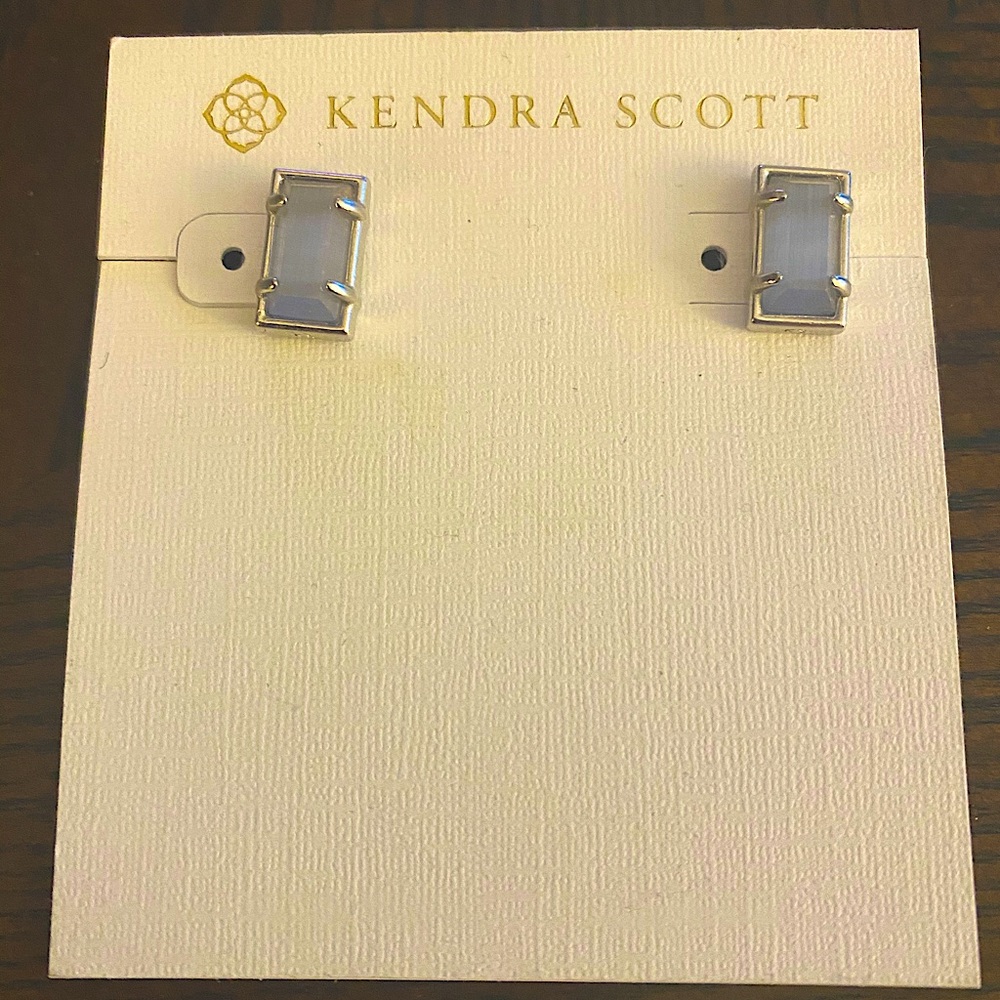 Kendra Scott silver and gray rectangular studs.